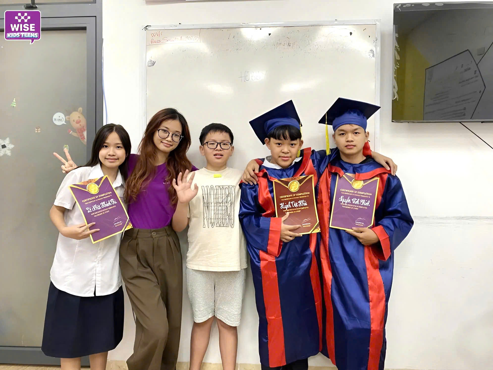 Lớp học tiếng Anh cấp 2 tại WISE KIDS TEENS